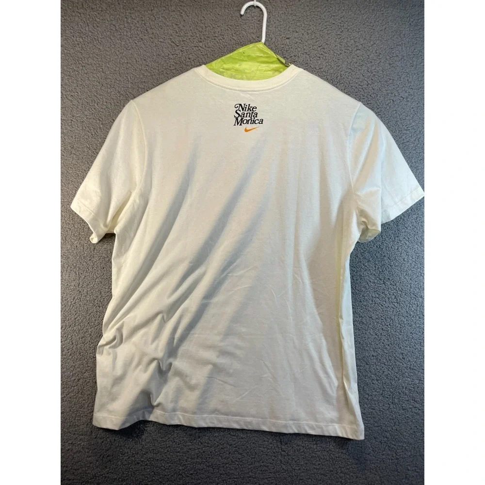 The Nike Tee NIKE SANTA MONICA Men's‎ XXL Dri-Fit T-Shirt Casual